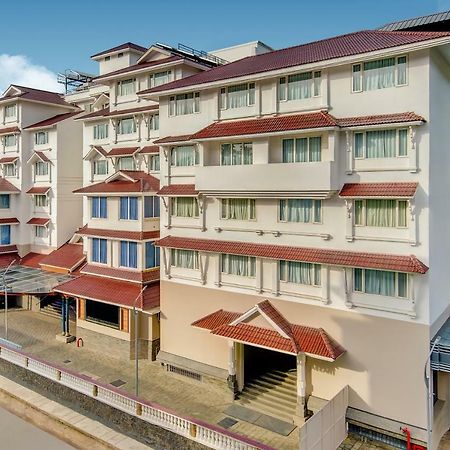 Sterling Guruvayur Hotel Exterior foto